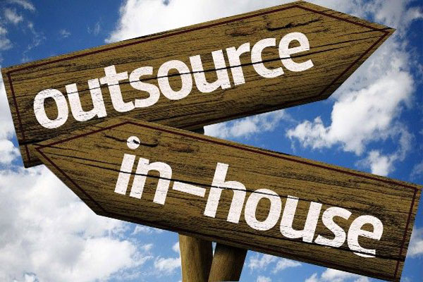 In-house Marketing là Gì? So Sánh Với Outsource - Sự Khác Biệt Chính
